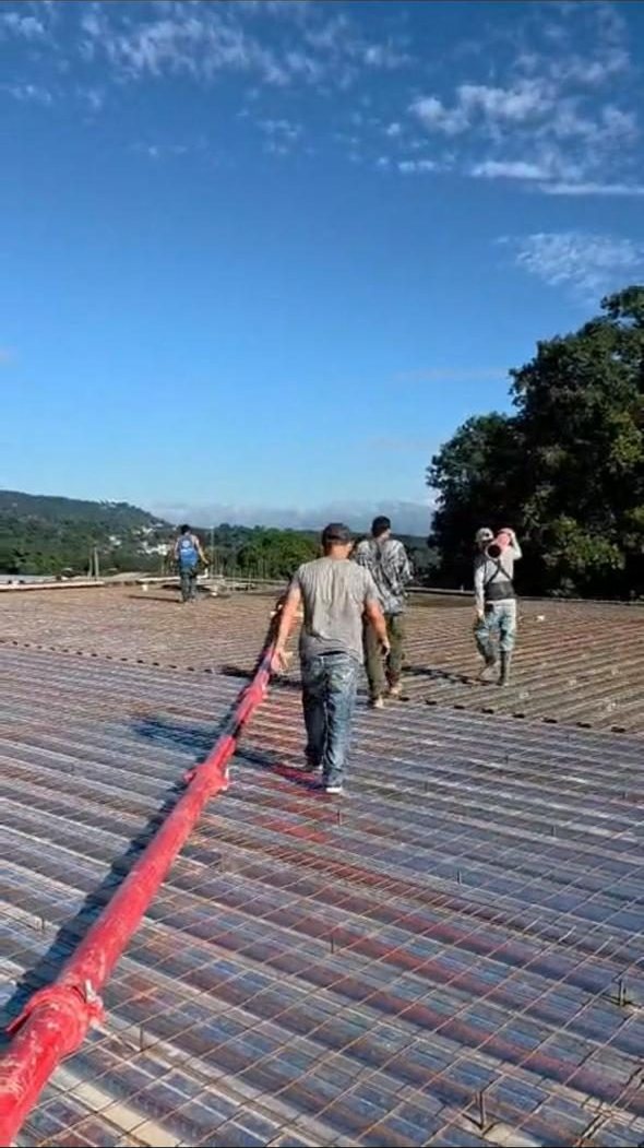 Colado de losa de techo con acero de refuerzo